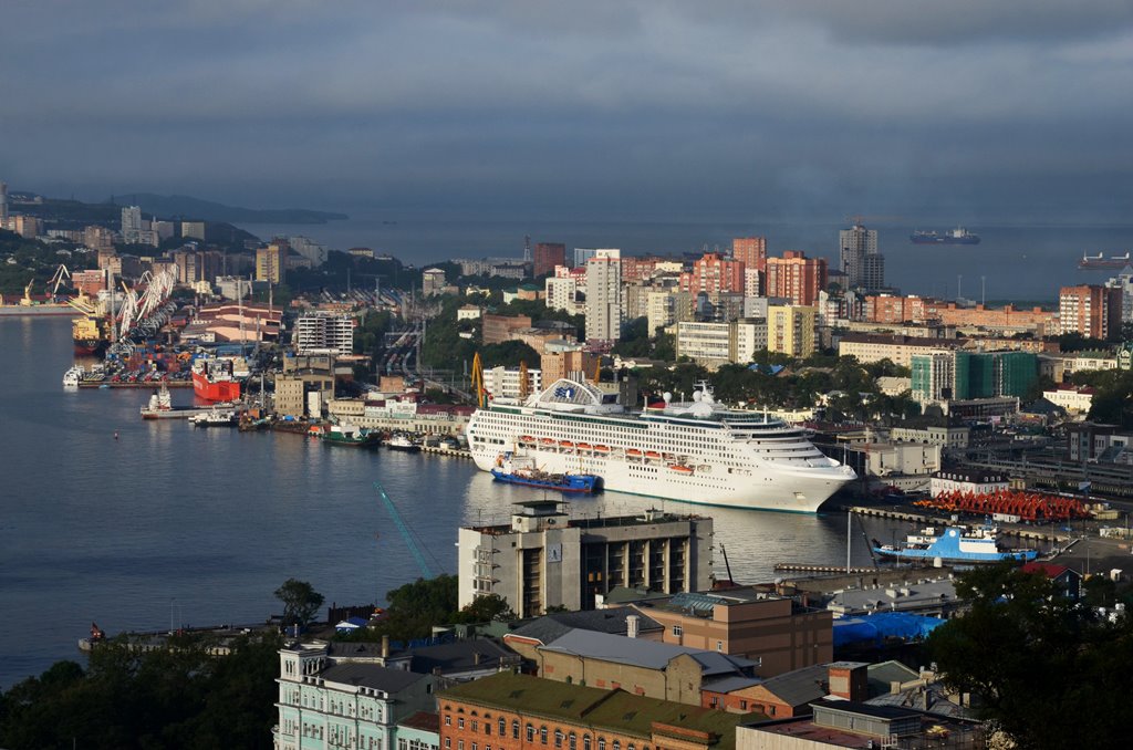 Vladivostok port